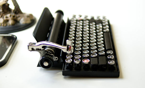  La macchina da scrivere come tastiera