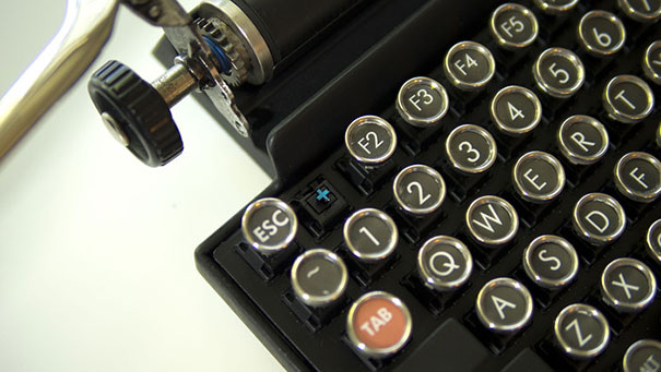  La macchina da scrivere come tastiera