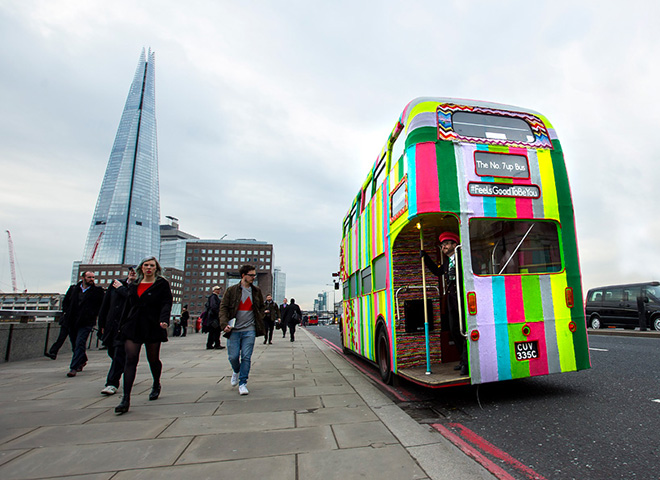 knitted double-decker bus takes to london streets for 7up campaign
