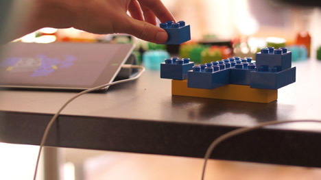 Gravity, Lego X - Progettare giocando