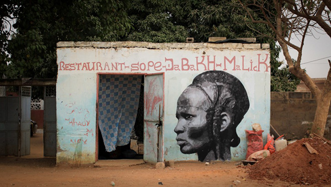 YZ - AMAZONE, street art @ Sénégal