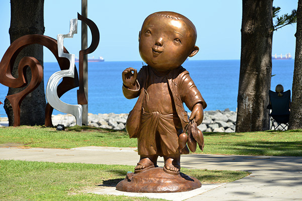   Naidee Changmoh, the ascetic, Sculpture by the Sea, Cottesloe 2015. Photo Clyde Yee