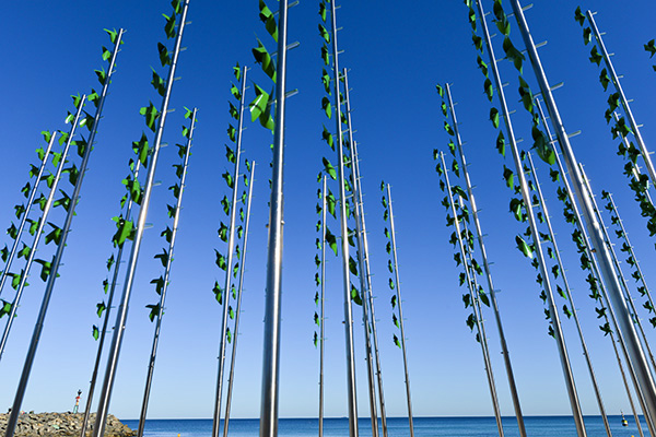 Yuko Takahashi, way of the wind 2015, Sculpture by the Sea, Cottesloe 2015. Photo Clyde Yee