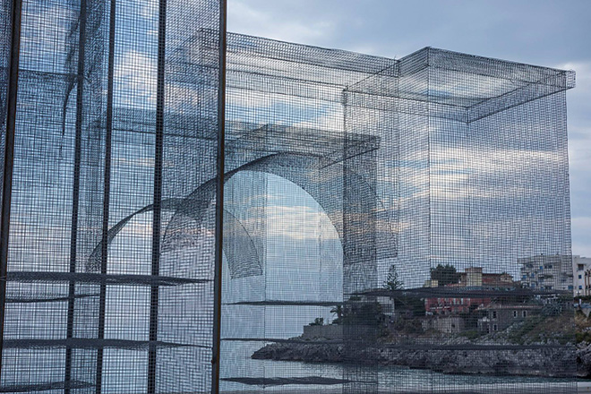 Edoardo Tresoldi - Incipit - Installazione per Meeting del Mare, 2015 presso Marina di Camerota. Photo credit: Fabiano Caputo