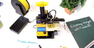 Freaks3D: the World's First Portable 3D Printer
