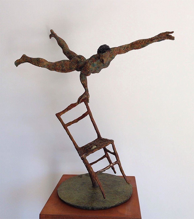 Giacinto Bosco - Acrobata su Sedia Piccola, 2015. Bronze sculpture. Dimensions: Width 65x27,5 cm - Height 64 cm
