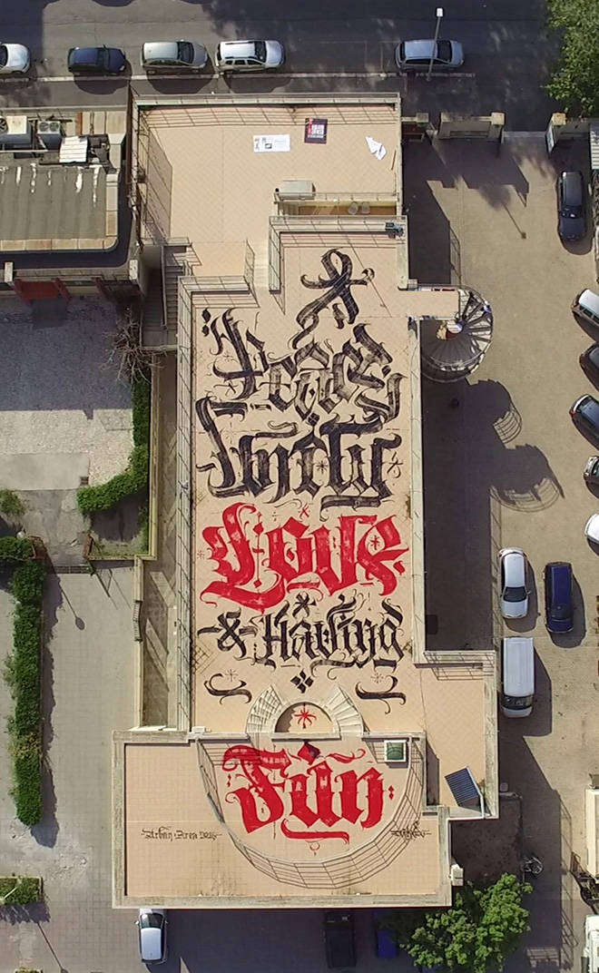 Warios - (Peace, Unity, Love & Having Fun), opera completa, tetto del Teatro del Lido di Ostia (Roma). photo credit: Davide Abate