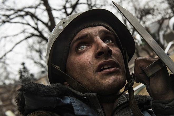 ©Giorgio Bianchi - Behind Kiev's barricades, Eyes Wide Open, Siena International Photo Awards 2018