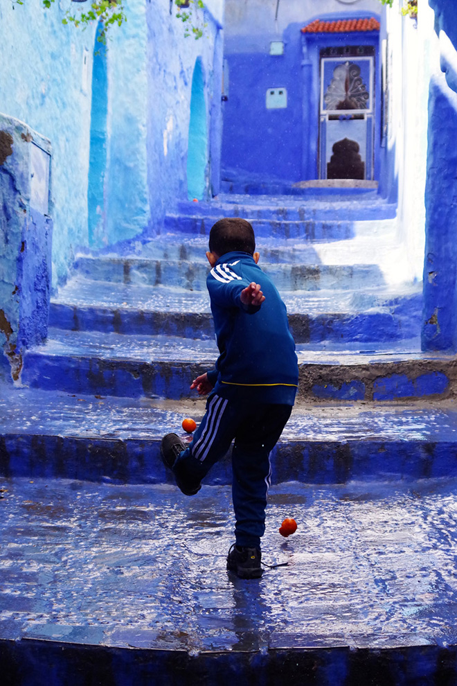 Chefchaouen, Morocco. Isabella Smith (age 14), USA. Winner, Young Travel Photographer of the Year 2018. (This really grabbed my attention