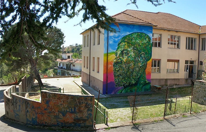 Carlos Atoche - Il Sogno del Guerriero, murale, Istituto comprensivo Riace Monasterace, Riace (RC)