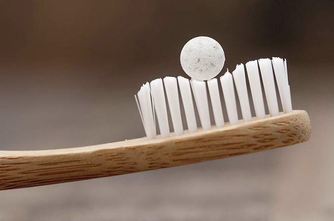 Change Toothpaste – Il dentifricio plastic free