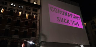 AMADAMA - Coronavirus Sucks, outdoor guerrilla video, Milan, 2020 Coronavirus Sucks – Guerrilla art ai tempi della pandemia