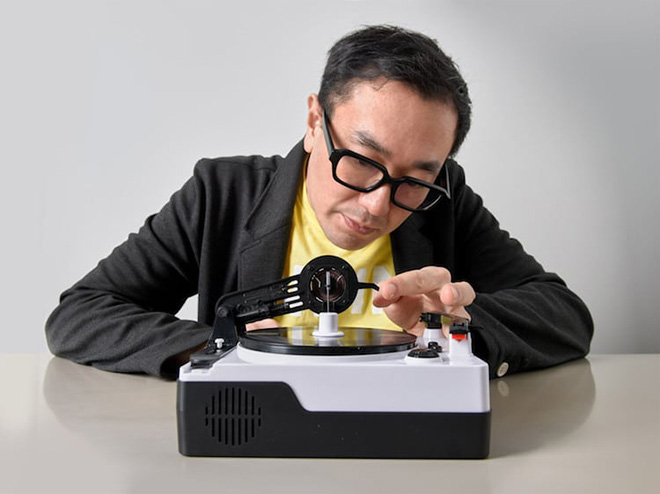 Easy Record Maker - Yuri Suzuki e il Vinile DIY