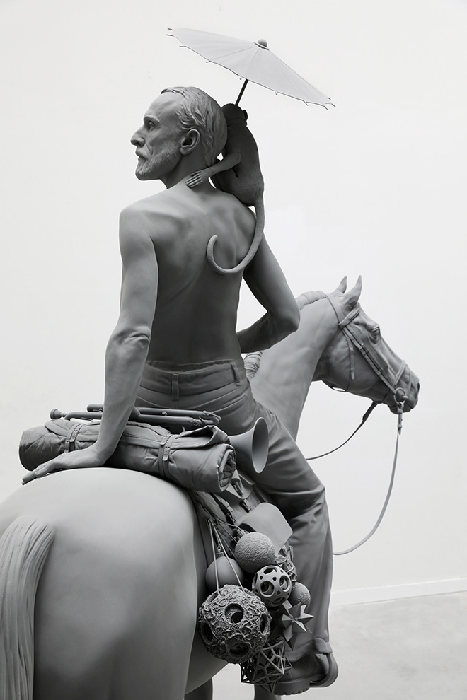 Hans Op de Beeck - The Horseman, 2020. polyestere, acciaio, poliammide, ottone, rivestimento 194 x 92 x 243 cm, 2020. Courtesy: the artist and GALLERIA CONTINUA Photo by: Studio Hans Op de Beeck