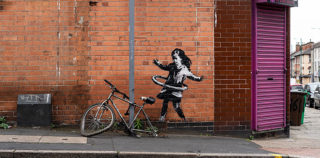 Banksy - Hula Hoop, Nottingham Banksy – Hula Hoop, Nottingham