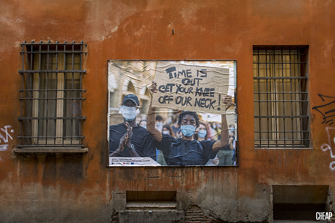 CONCERTATA - Fotografie di Michele Lapini. Installazione a cura di CHEAP per Atlas of Transitions Biennale | We are People, Bologna, 2020