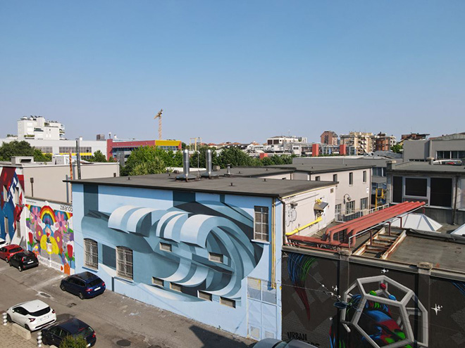Peeta (sx), Rancy (dx), murata Urban Art, via Simone Schiaffino, via drone - Poli Urban Colors 2021. photo credit: Luca Rancy