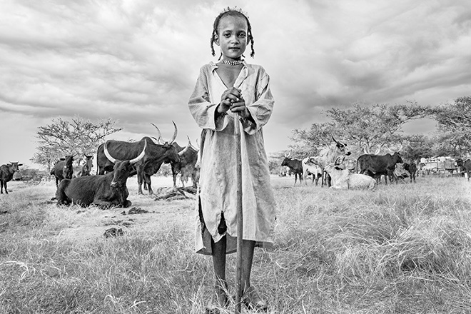 France Leclerc (United States) - Title: Proud Wodaabe Boy. Series: The Wodaabe, nomads of the Sahel. AAP Magazine #20 TRAVELS