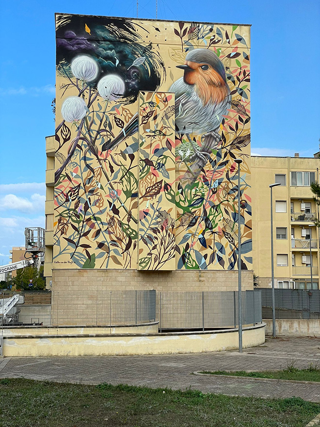 Collin Van Der Sluijs - RISE - In the meaning of stand tall, work together and unite. mural for  HollAndMe, Lecce, Puglia (Italy)