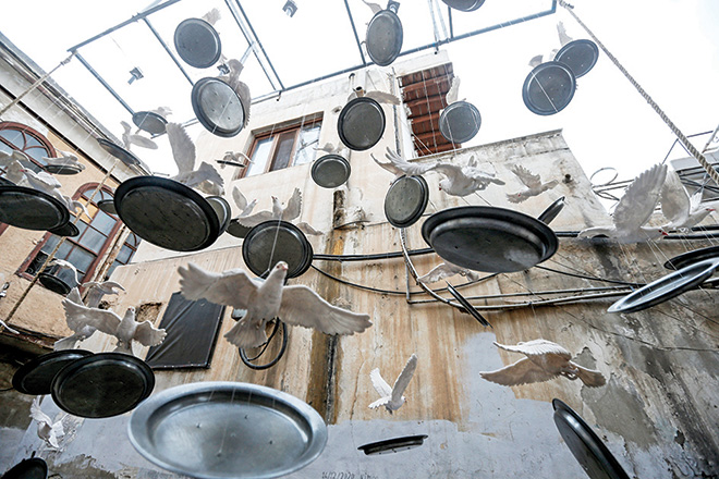 Once Upon a Time… Windows - Installazione, Città Vecchia di Damasco. Photo credit: AFP