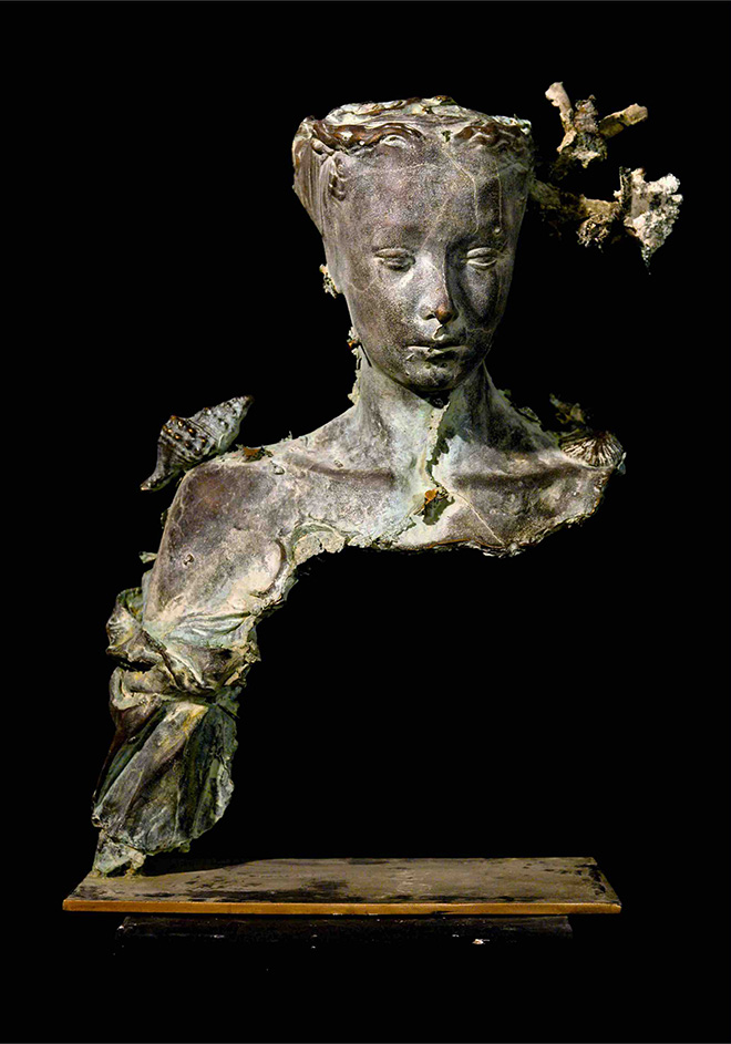 Alessio Deli - Resurfaced Venus #1, 2020, bronzo, 65 x 40x 20 cm