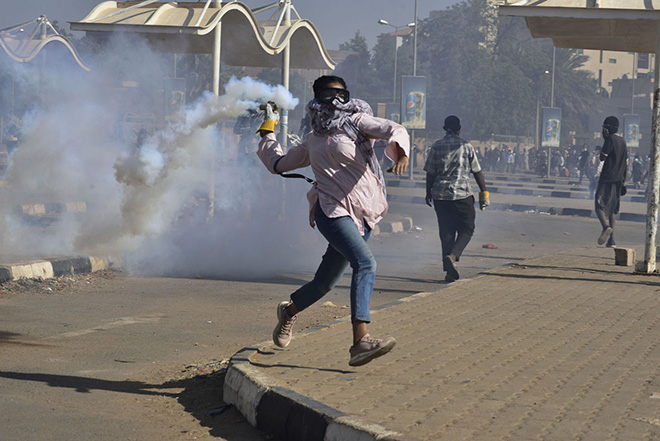 Sudan Protests © Faiz Abubakr Mohamed, Africa singles