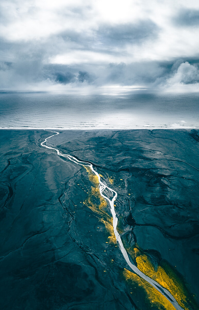 Daniel Franc - A river in Southern Iceland, Aerial, 1st Place Winner Minimalist Photography Awards 2022