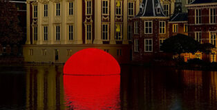 Ludmila Rodrigues e Mike Rijnierse - Sunset, BlowUp Art The Hague, 2022