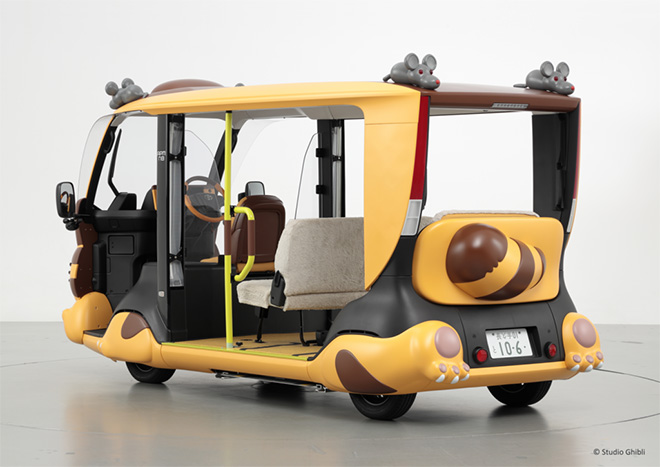 APM Catbus - Il veicolo elettrico che rievoca il personaggio dell’anime Il mio vicino Totoro. image credit: ©Studio Ghibli
