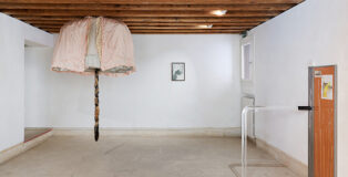 Maeve Brennan, Sophie Jung - Broken in three places, Exhibition view, A plus A Gallery, Venice, 2023