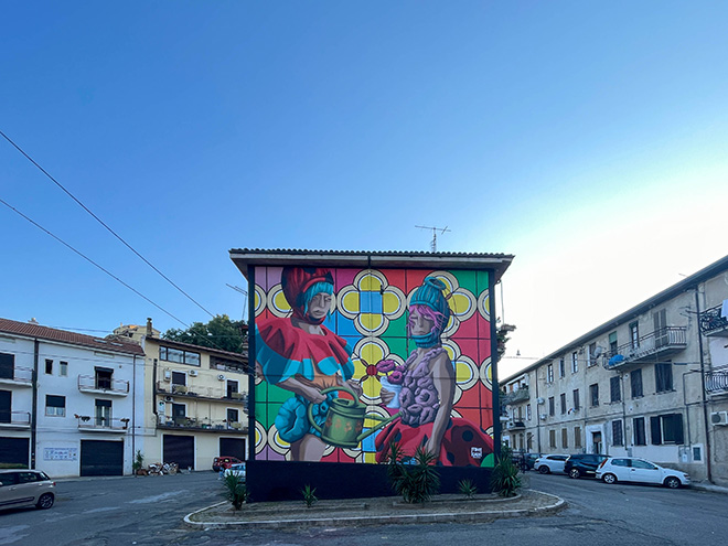 Tony Gallo - Murale a Cosenza (Case Minime) per IAMU (Idee Artistiche Multidisciplinari Urbane). Ph: Iacopo Munno