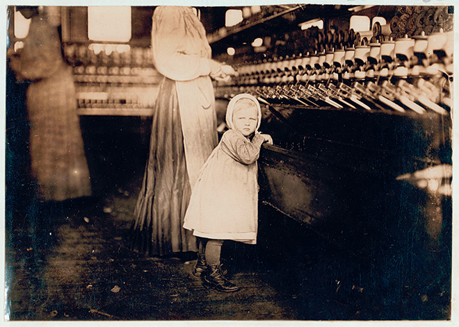 Lewis Hine, Ivey Mill, 1908. Library of Congress, Prints & Photographs Division, National Child. Labor Committee Collection, (LC-USZ62-48398)