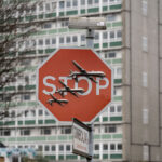 “Stop War”: a Londra rubata dalla strada la nuova opera di Banksy