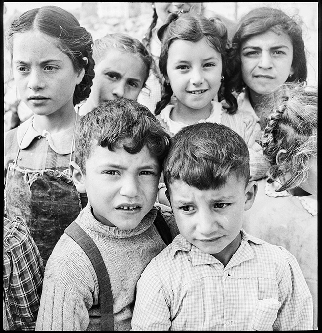 Ernst Scheidegger - Bambini nel Sud Italia. ca. 1948 ©Stiftung Ernst Scheidegge-Archiv, Zürich