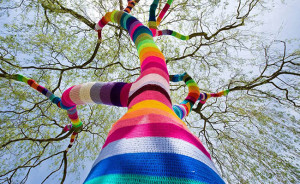 Yarn Bombing - Street art