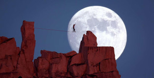 Moonwalk - Dean Potter - Camminare nel nulla