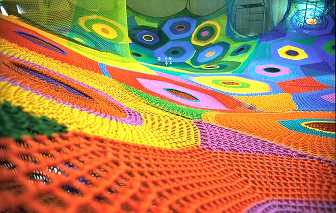 Toshiko Horiuchi MacAdam, Harmonic Motion / Rete dei draghi, 2013.