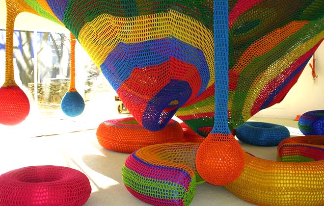 Toshiko Horiuchi MacAdam, Harmonic Motion / Rete dei draghi, 2013.
