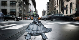 Joe Iurato - Tiny Wooden Figures Street Art