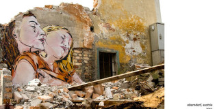 Jana & Js - La Street Art che ci osserva