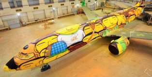 Os Gemeos - Seleção Boeing Murales