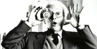 Bruno Munari - Una bolla di sapone.