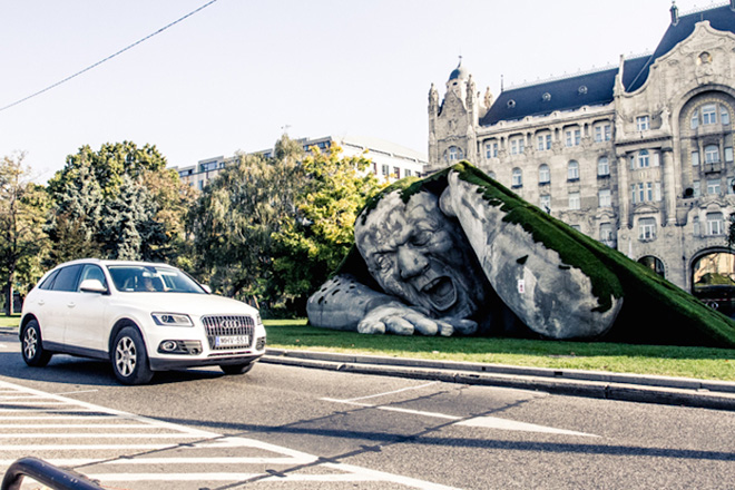  Feltépve (Ripped up), Budapest installation