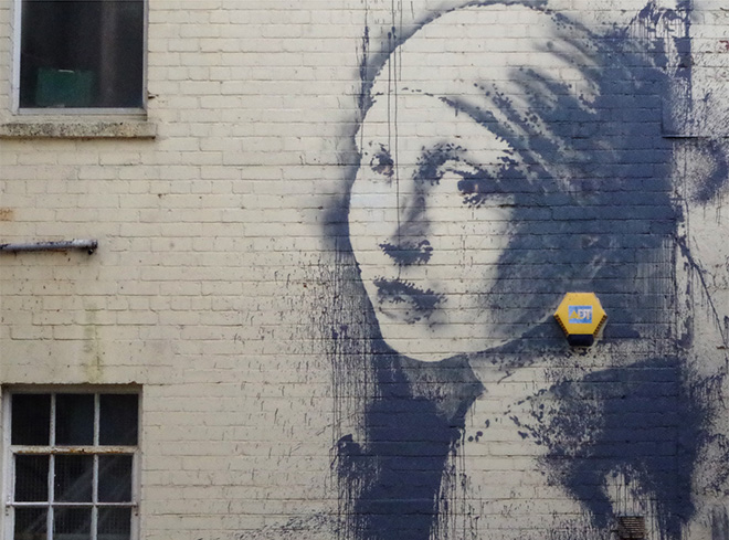 Banksy – The Girl with the Pierced Eardrum