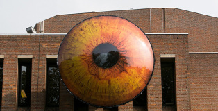 Pascal Leboucq and Lucas De Man - EYE installation