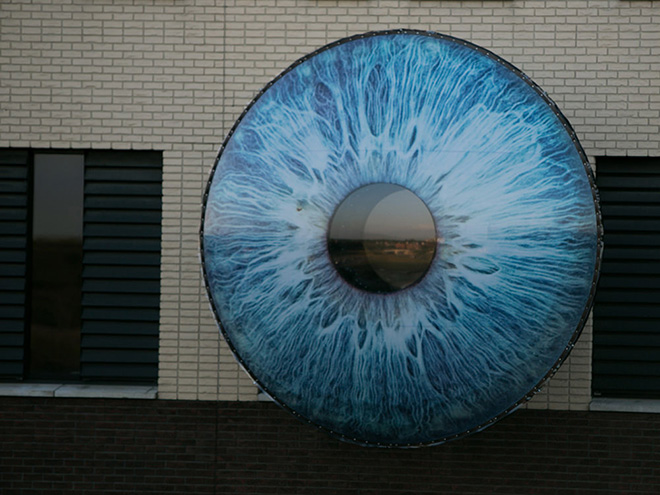 EYE installation - Pascal Leboucq and Lucas De Man