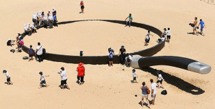 Sculpture by the sea - Outdoor exhibition