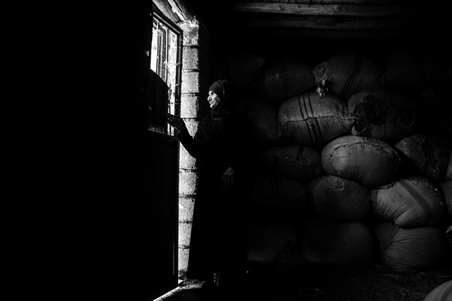 Fatemeh Behboudi - Mothers of patience -  World Press Photo of the year 2014