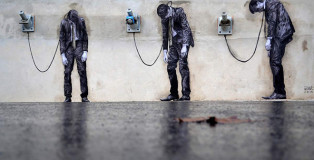 Levalet - Reload, street art - Paris