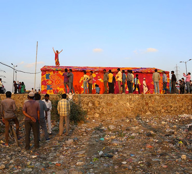 Olek - India yarn bombing